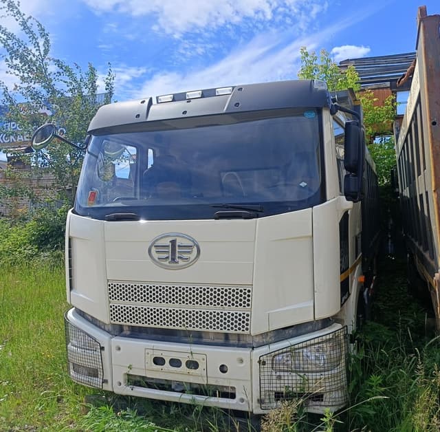 FAW J6* 6x6 Самосвал - 1