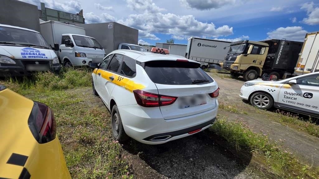 Lada Vesta SW - 4