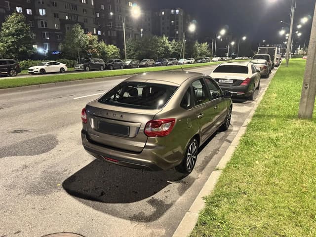 Lada Granta седан - 5