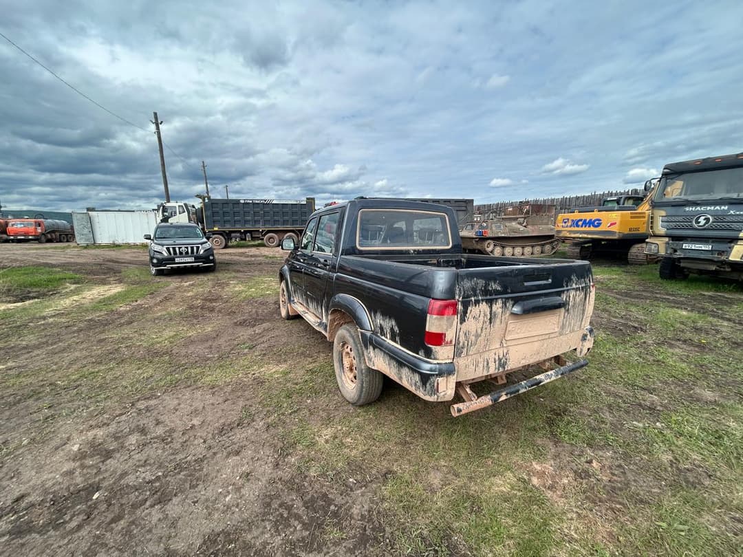 UAZ Pickup - 3
