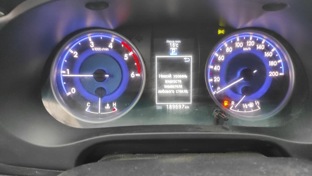 Toyota Hilux - 6
