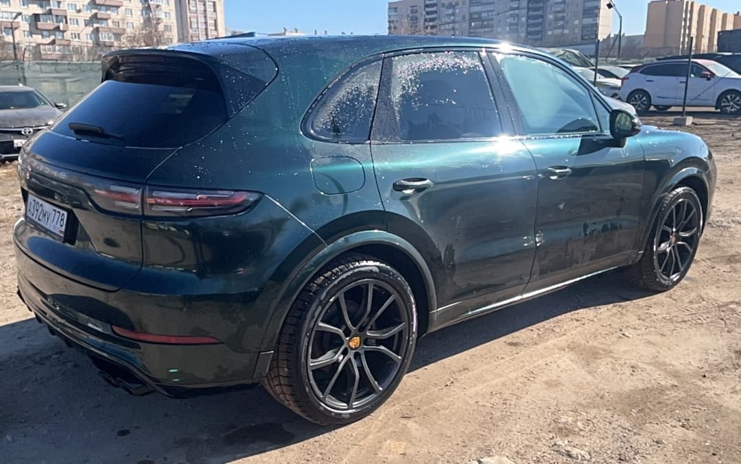Porsche Cayenne - 3