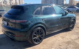 Porsche Cayenne - 3
