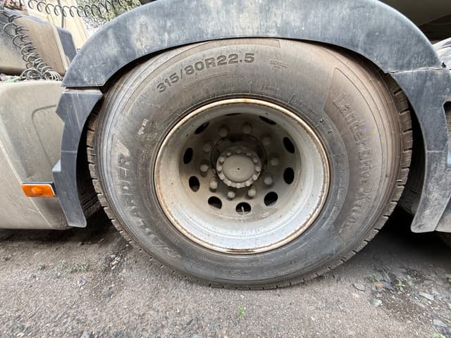 Volvo FM 6x4 Седельный тягач - 10
