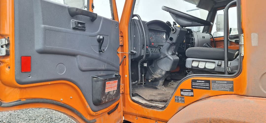 Камаз 65115 6x4 Бортовой с КМУ - 6