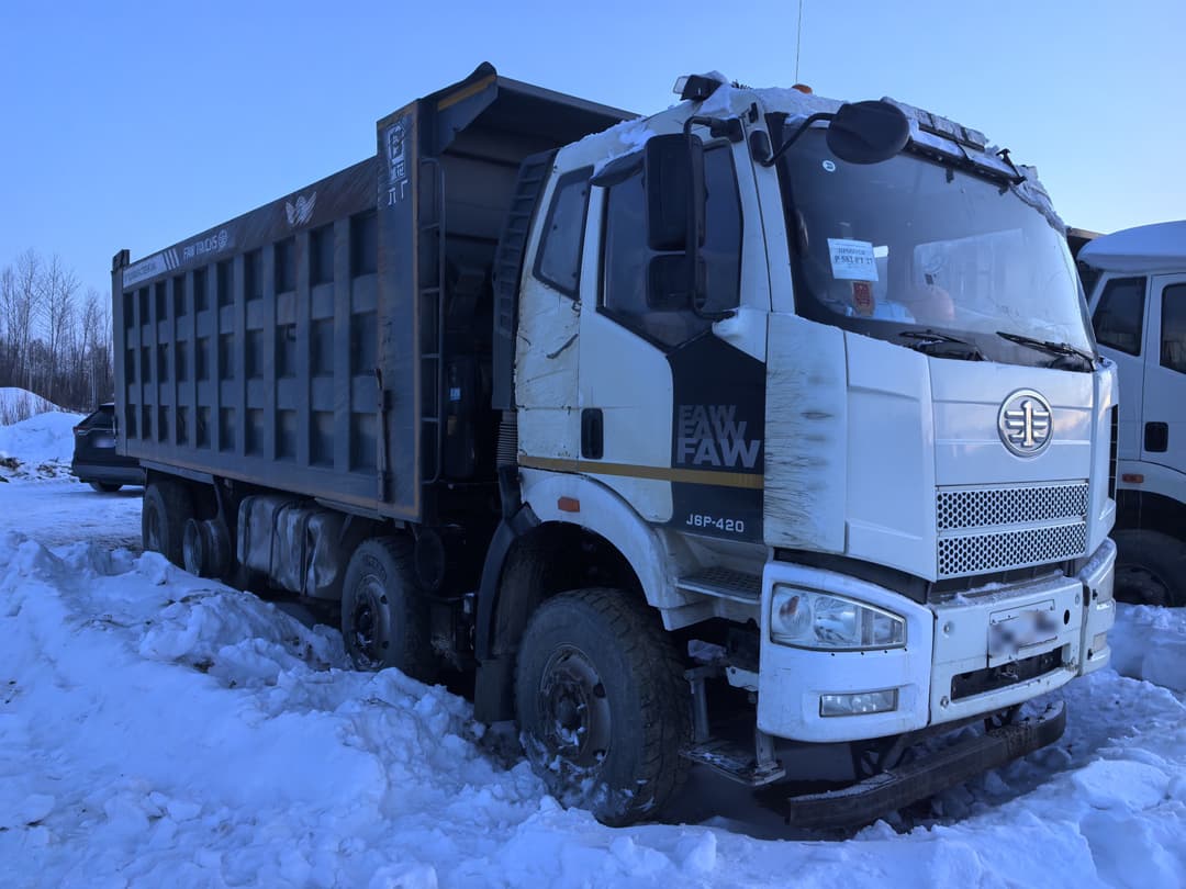 FAW J6 8x4 Самосвал - 2