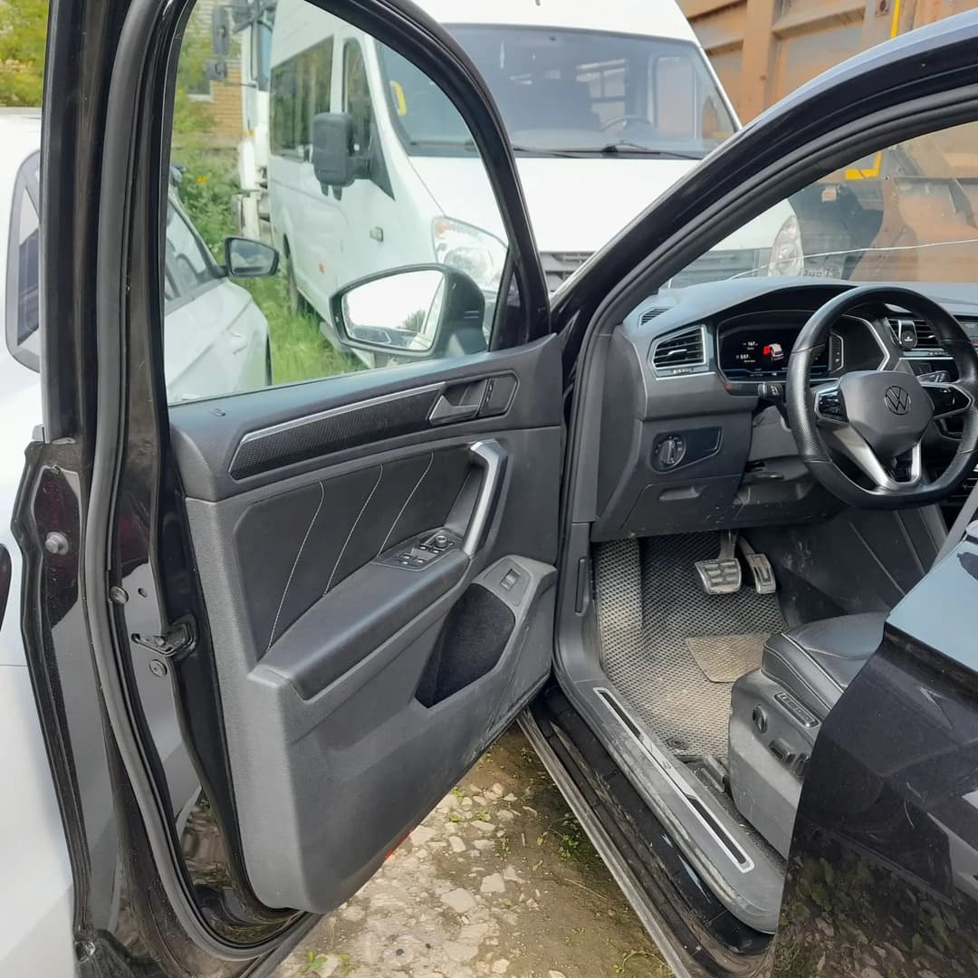 Volkswagen Tiguan - 7
