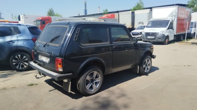 Lada Niva Legend 3 дв - 3