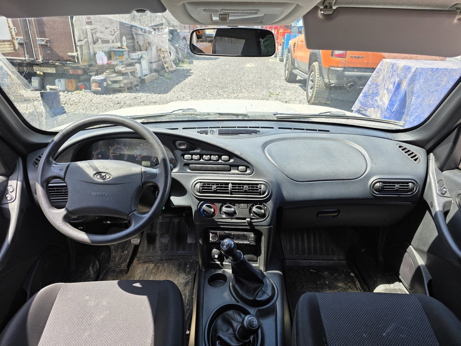 Lada Niva Travel - 5
