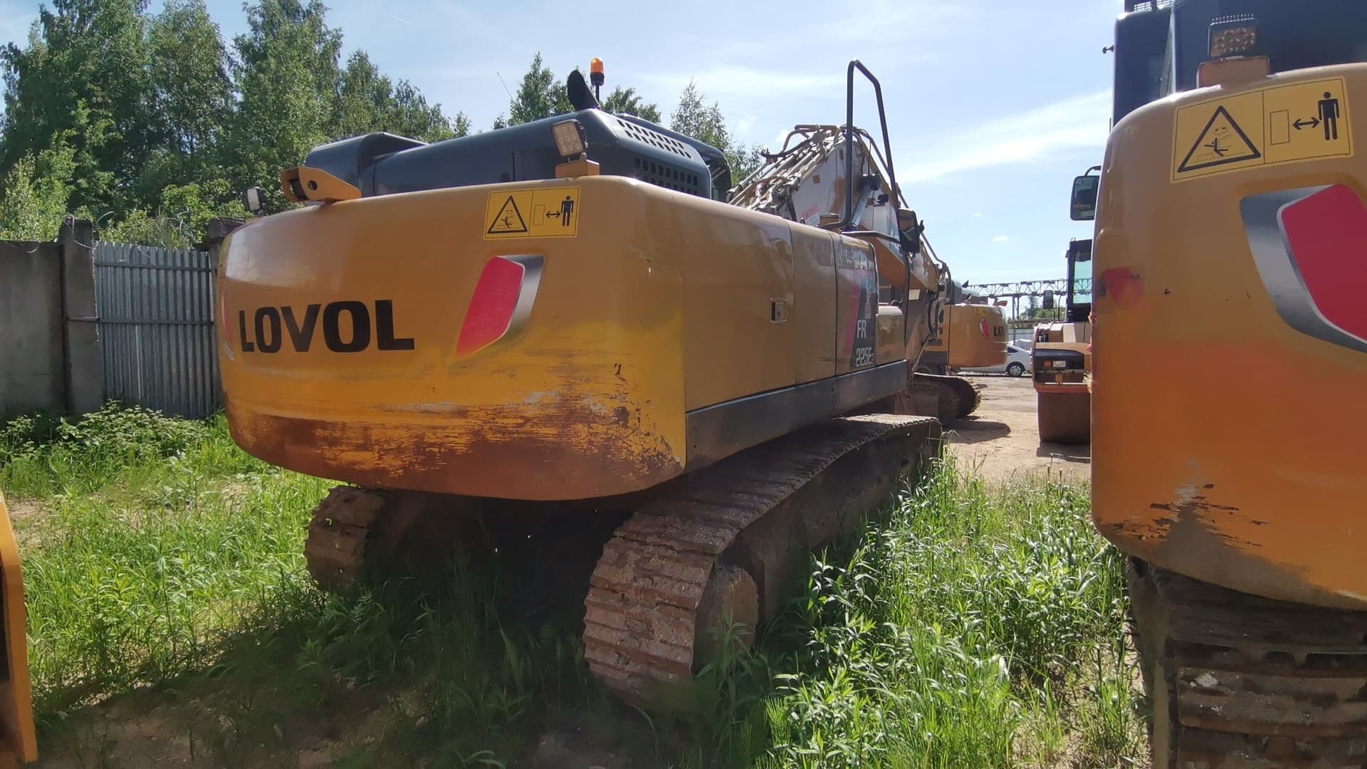 Lovol FR225* Экскаватор - 3
