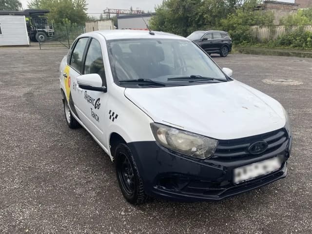 Lada Granta лифтбек - 2