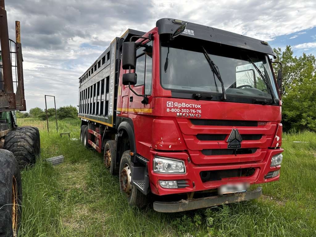 Howo ZZ* 8x4 Самосвал - 1