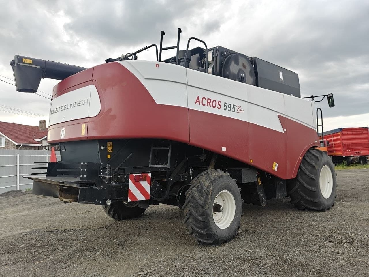Ростсельмаш ACROS-595 Plus Комбайн - 3