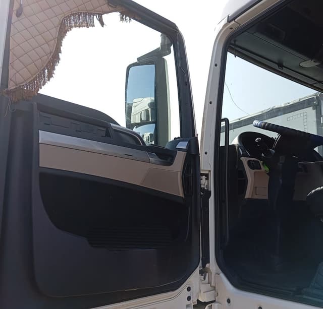 MAN TGX 4X2 Седельный тягач - 7