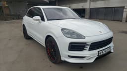 Porsche Cayenne - 2