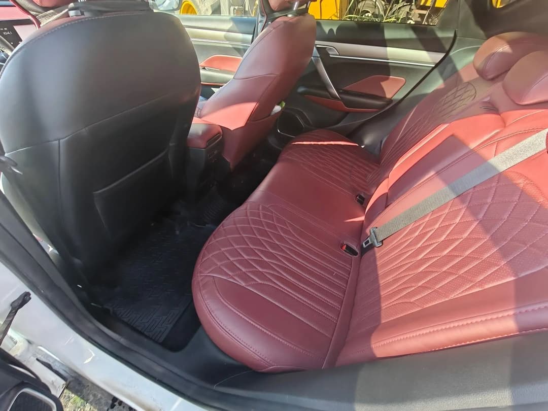 Geely Coolray - 8