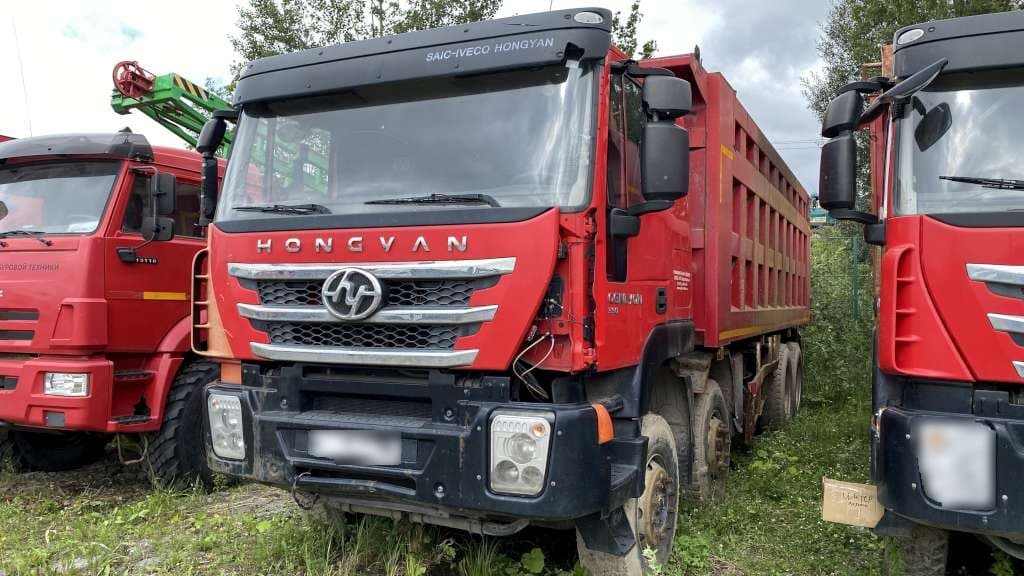 Hongyan CQ3406HV39 8x4 Самосвал - 1
