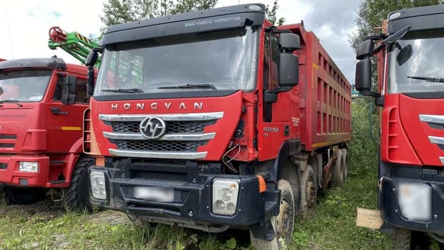 Hongyan CQ3406HV39 8x4 Самосвал - 1