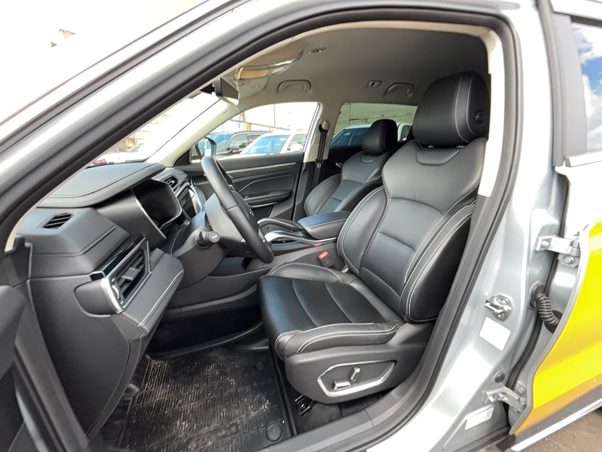 Geely Atlas Pro - 6