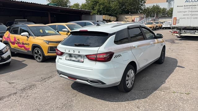 Lada Vesta SW - 3