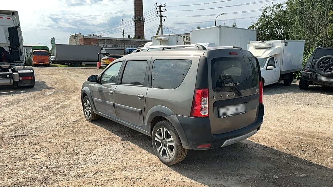 Lada Largus - 4