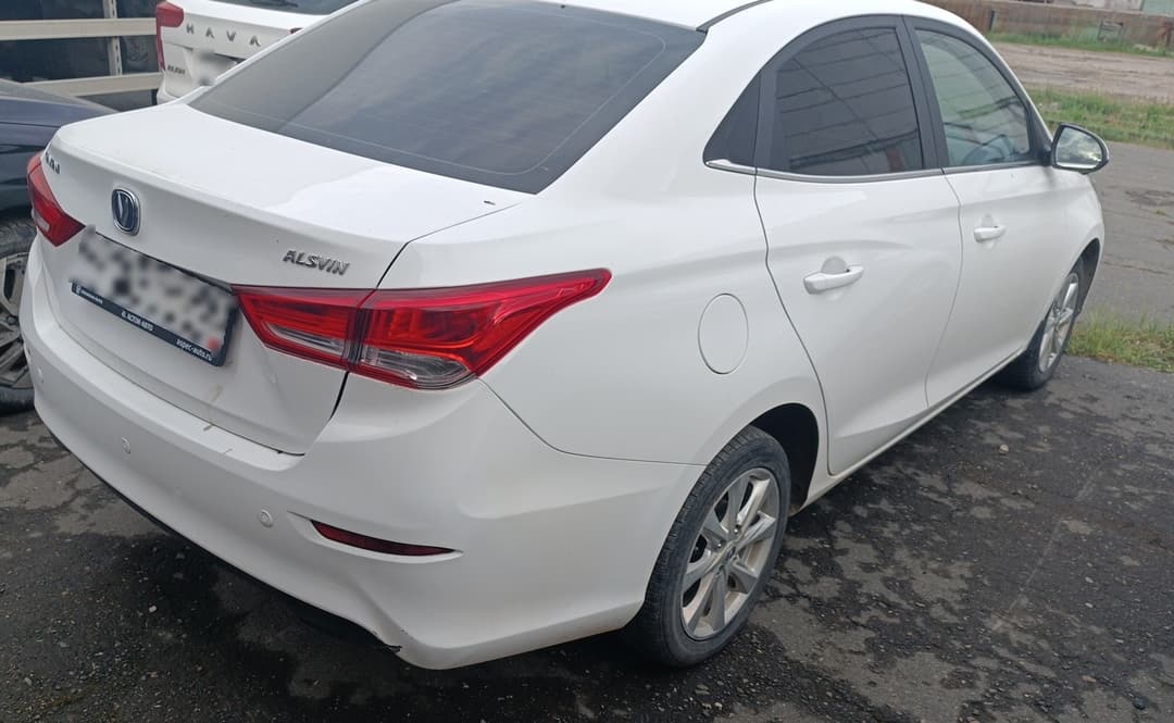 Changan Alsvin - 3