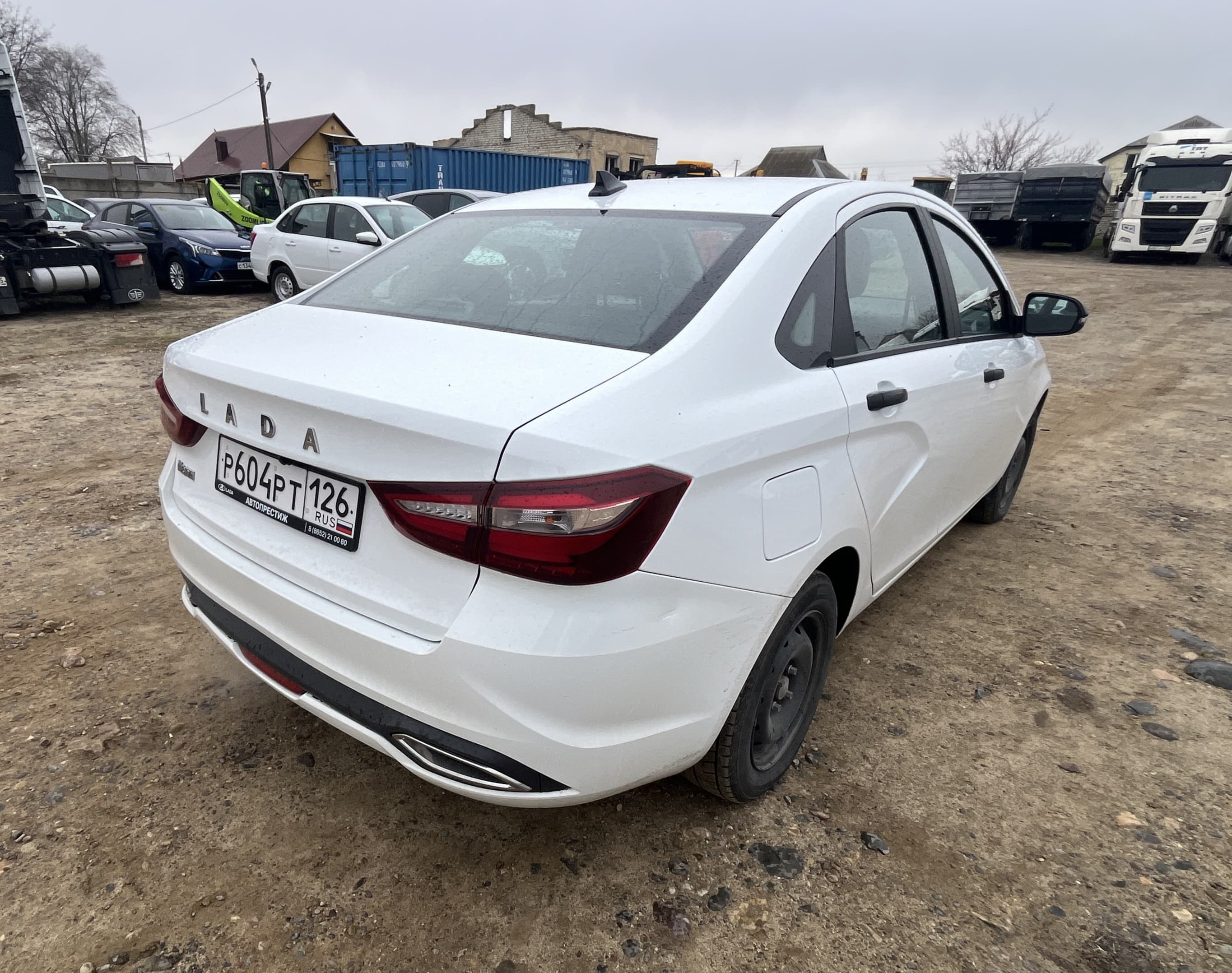 Lada Vesta седан - 3