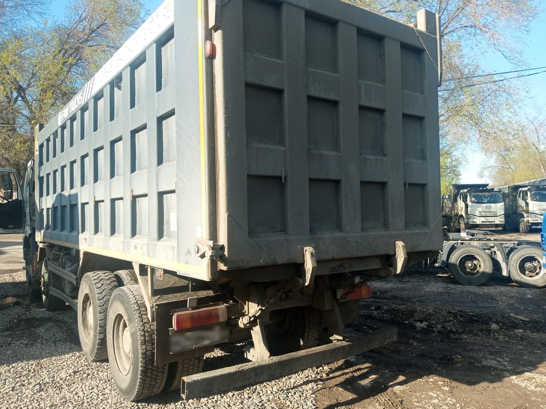 FAW J6 8x4 Самосвал - 4