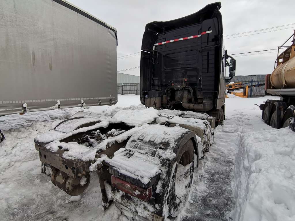 Dongfeng DFH 4x2 Седельный тягач - 3