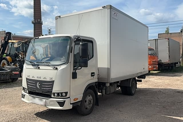 Автомеханический Завод 5758* на шасси КамАЗ 43085 4x2 Промтоварный - 1