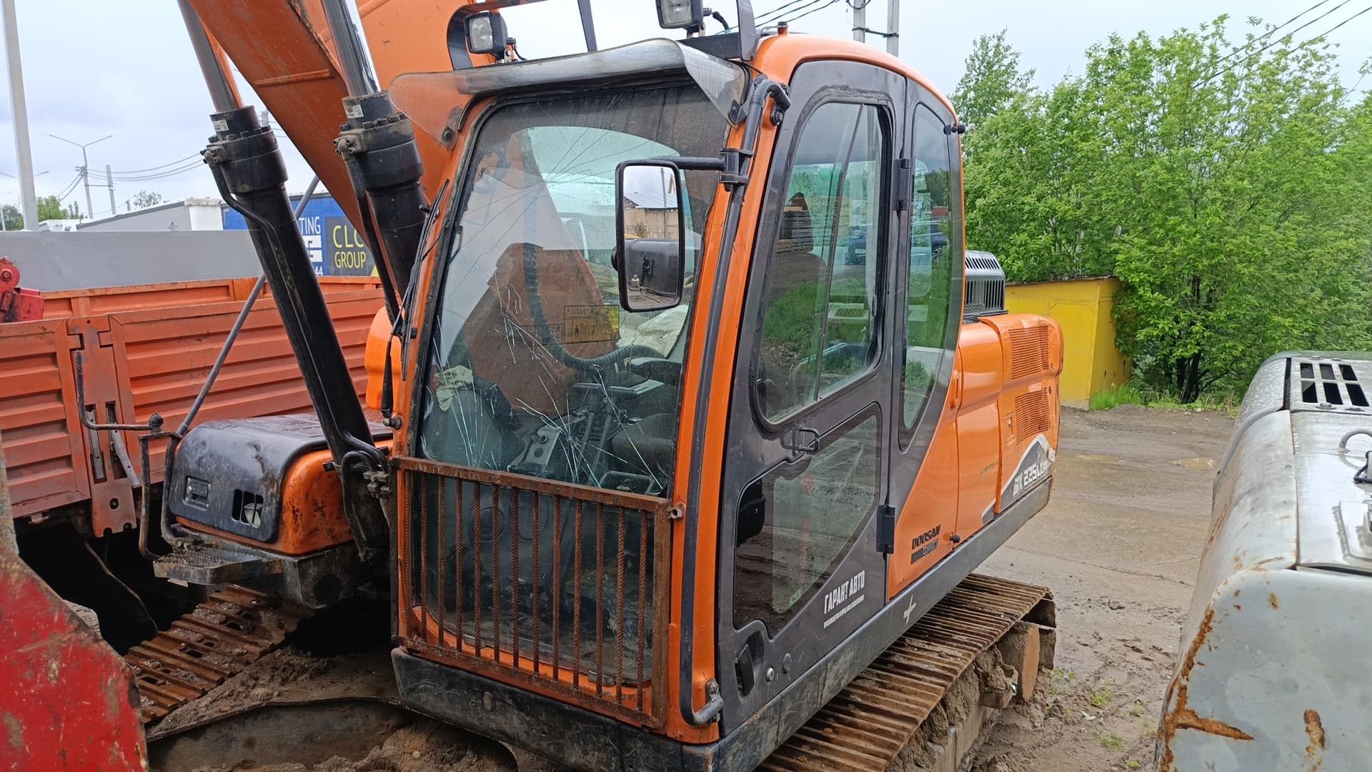 Doosan DX225 LCA Экскаватор - 1