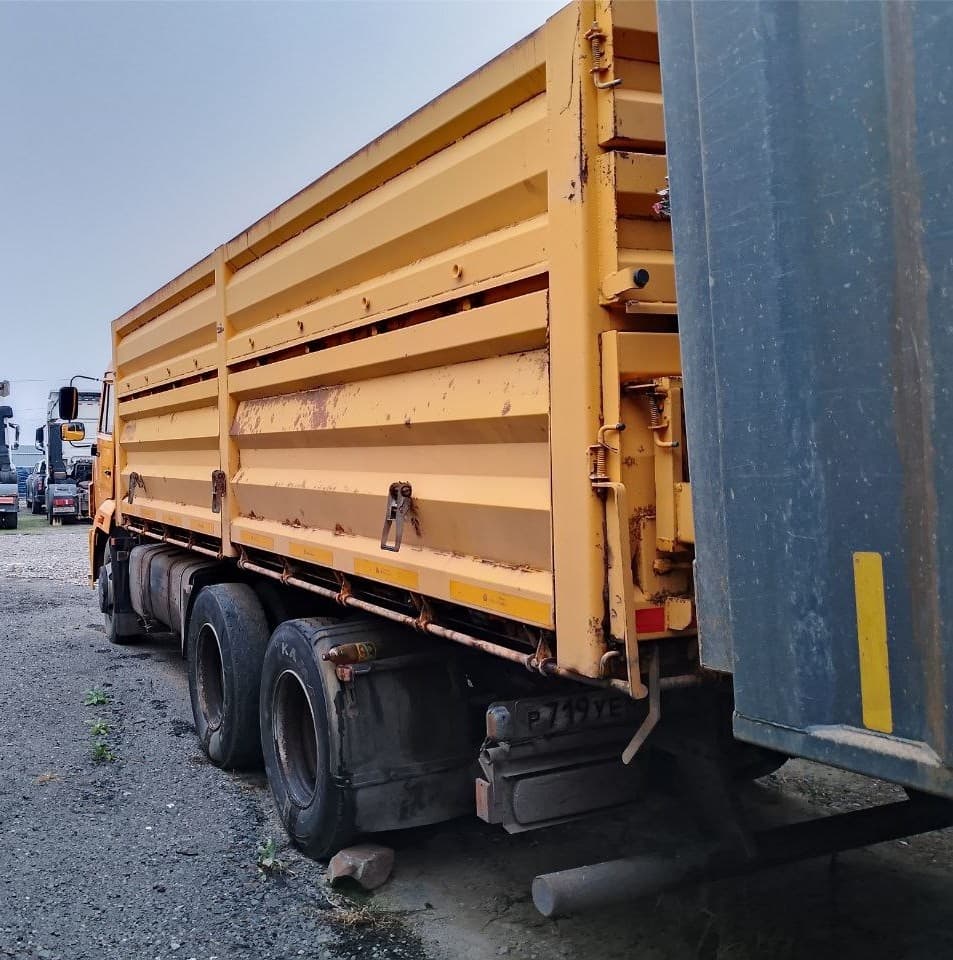 Мегатрон 4589* на шасси КамАЗ 65115 6x4 Зерновоз - 4