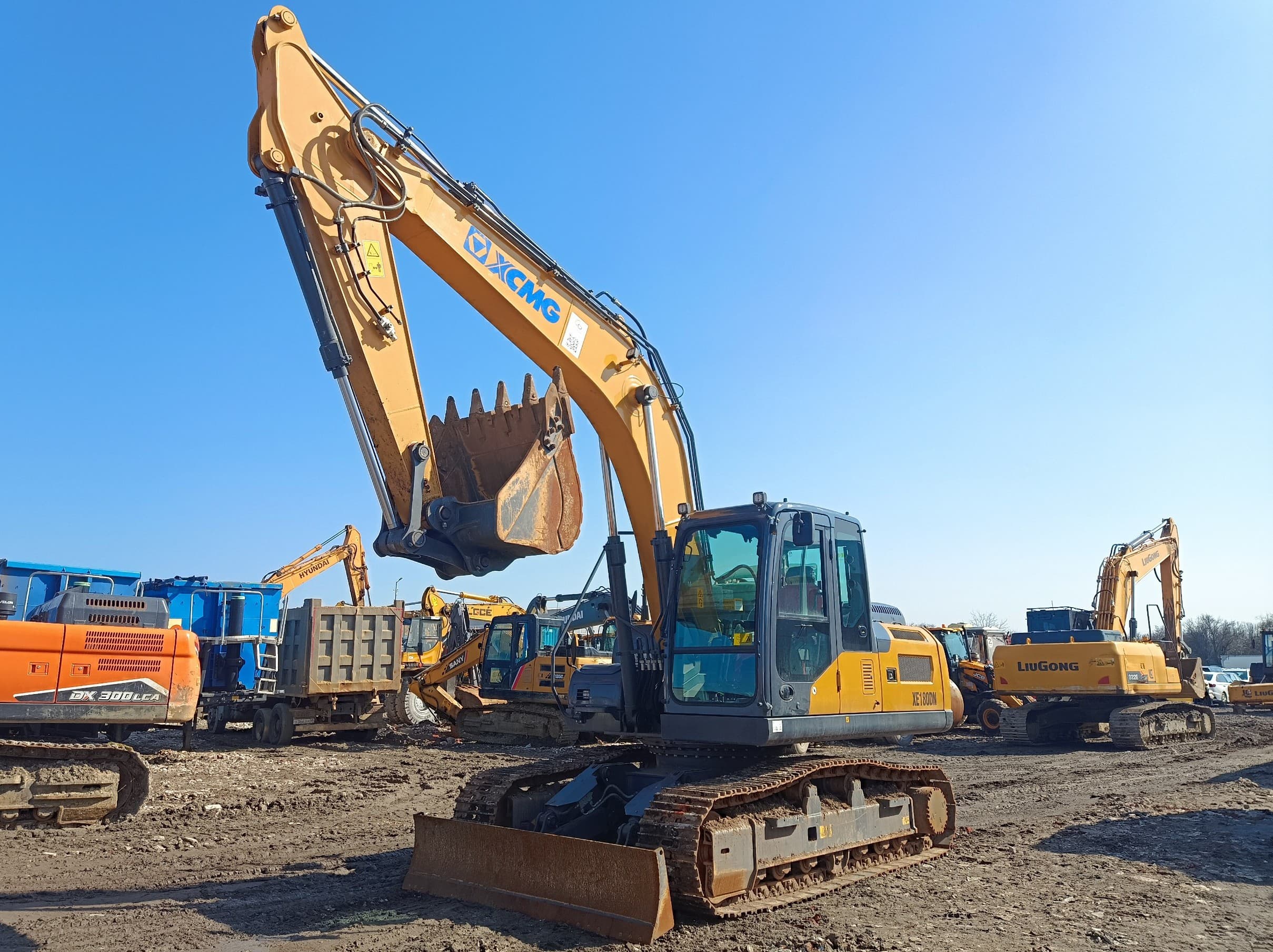 Xcmg XE180* Экскаватор - 1
