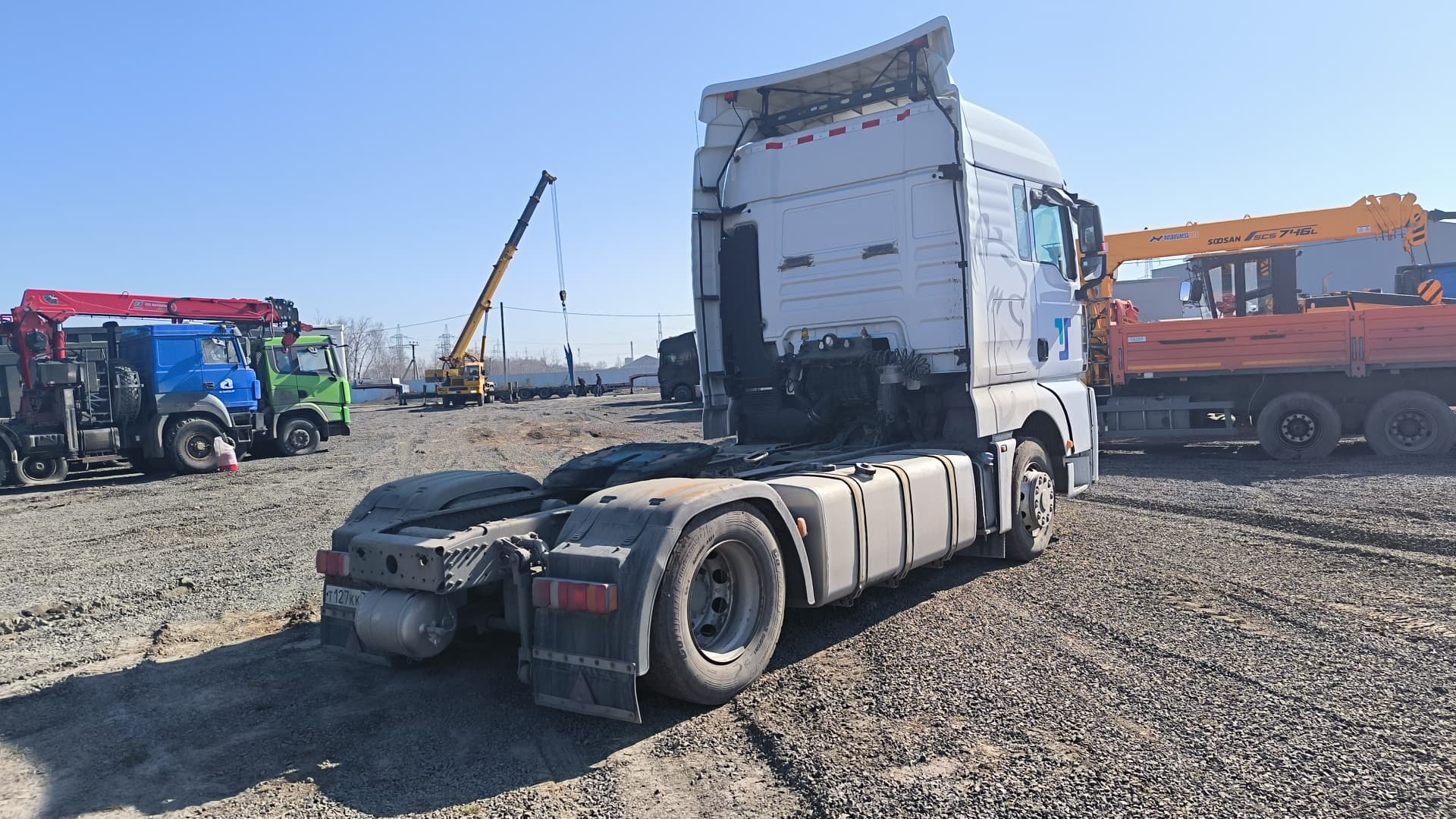 Sitrak C7H 4x2 Седельный тягач - 3