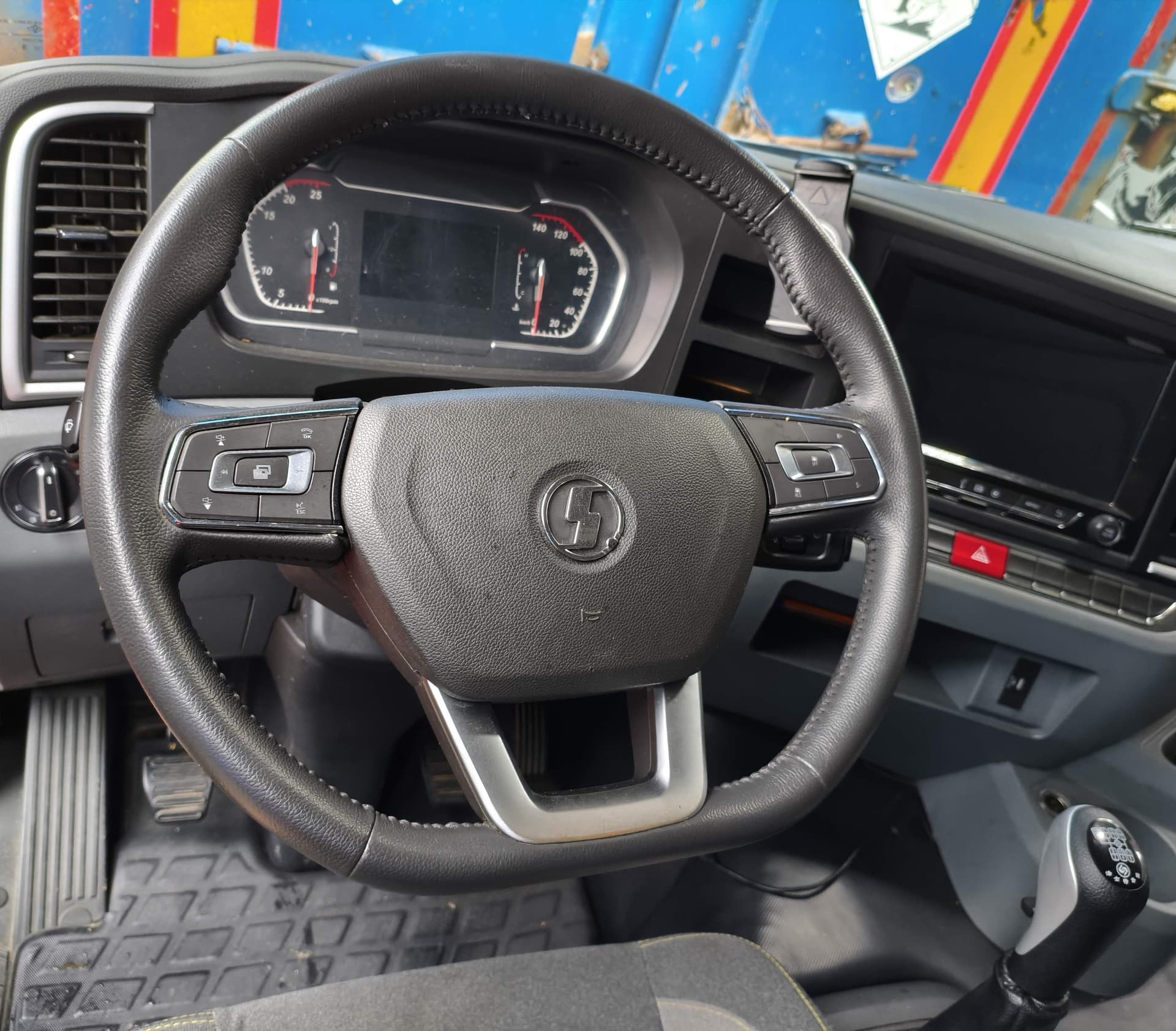 Shacman (Shaanxi) SX* 8x4 Самосвал - 5