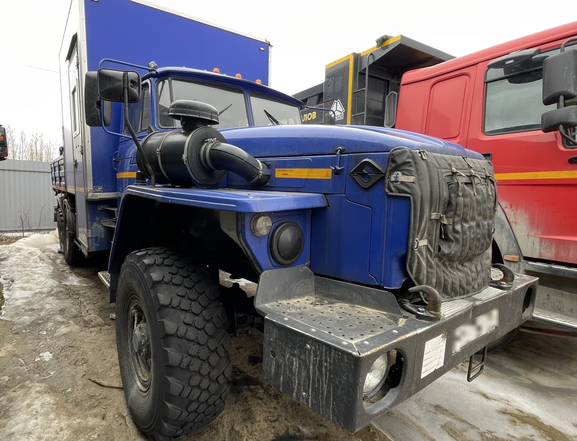 Гирд 5849* на шасси Ural NEXT 4320* 6x6 Передвижная мастерская с КМУ - 2