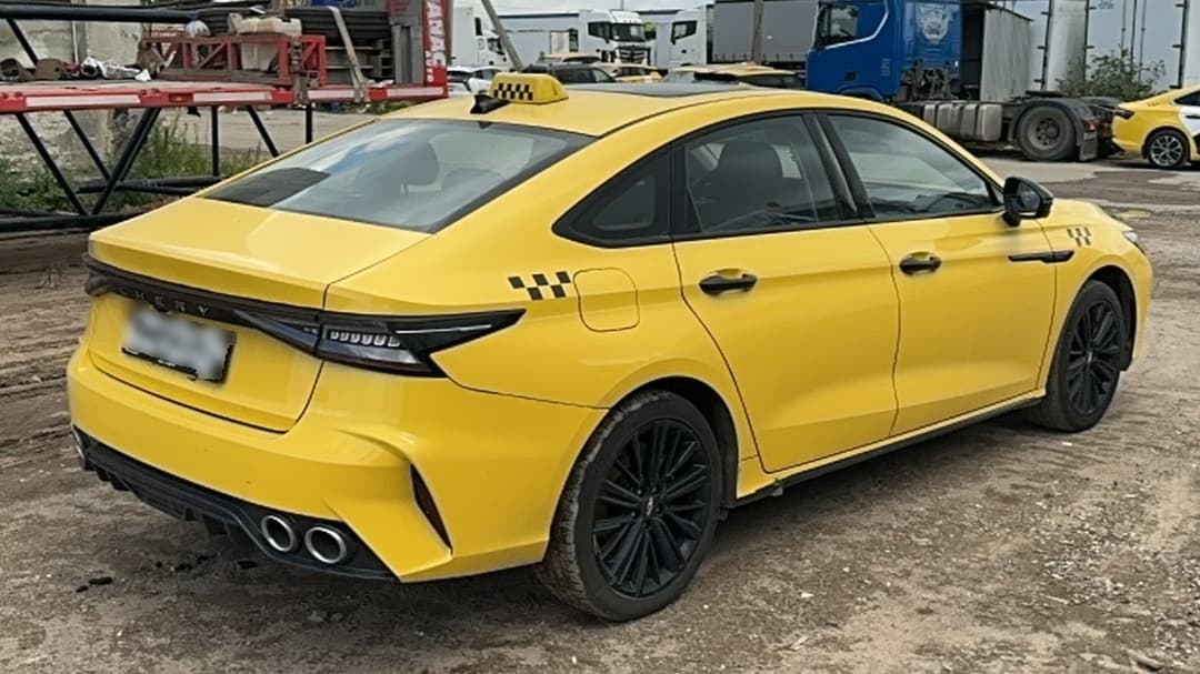 Chery ARRIZO 8 - 3