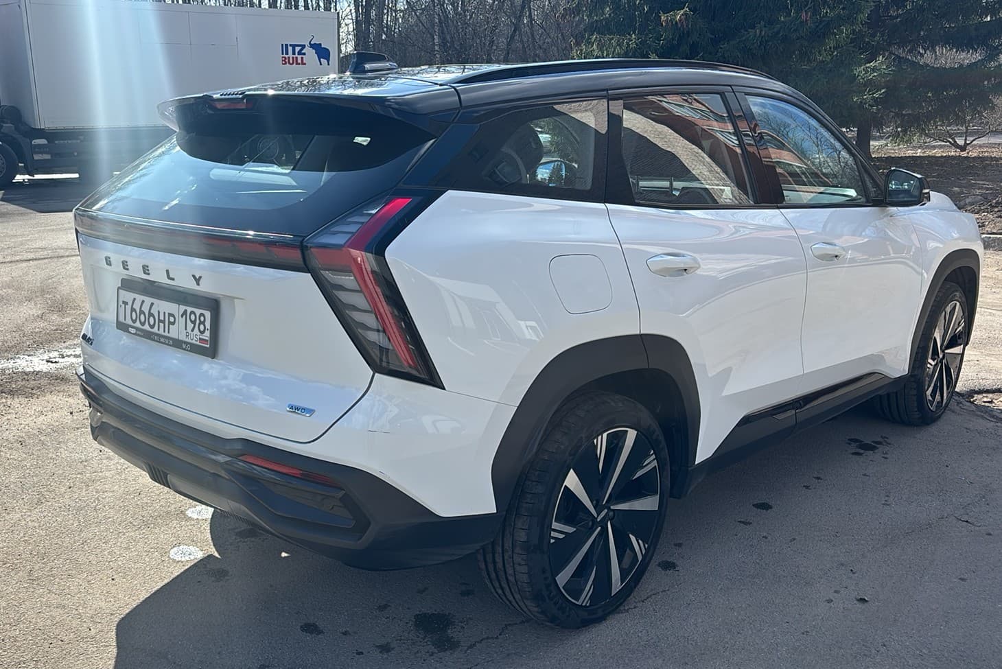 Geely Atlas - 3