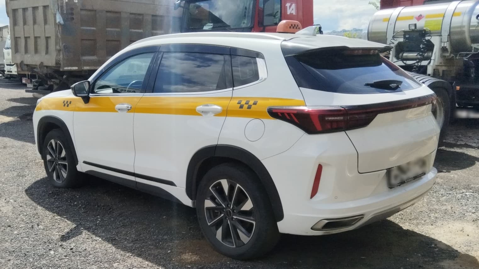Exeed LX - 4