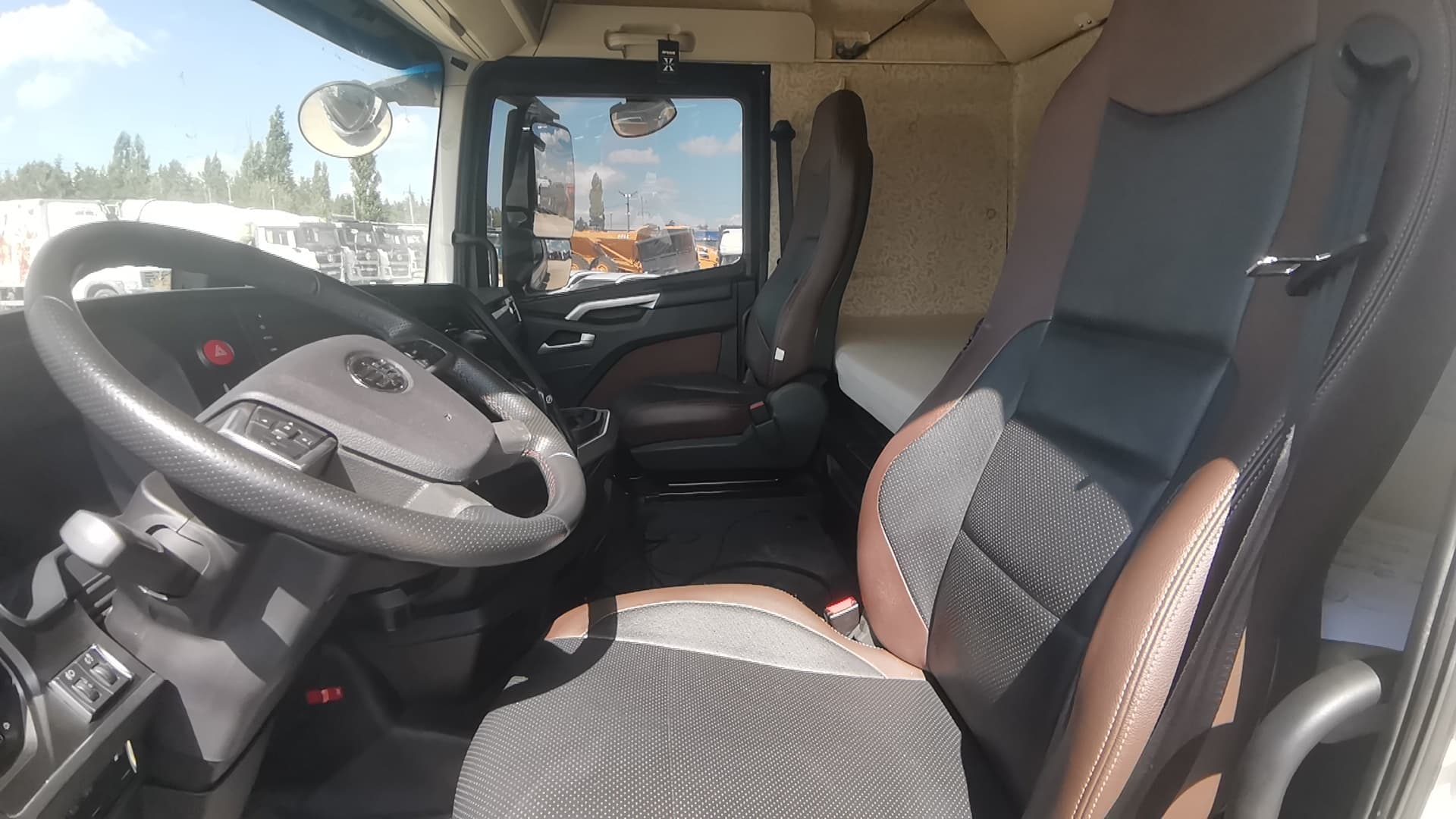 FAW CA 4250 6X4 Седельный тягач - 6