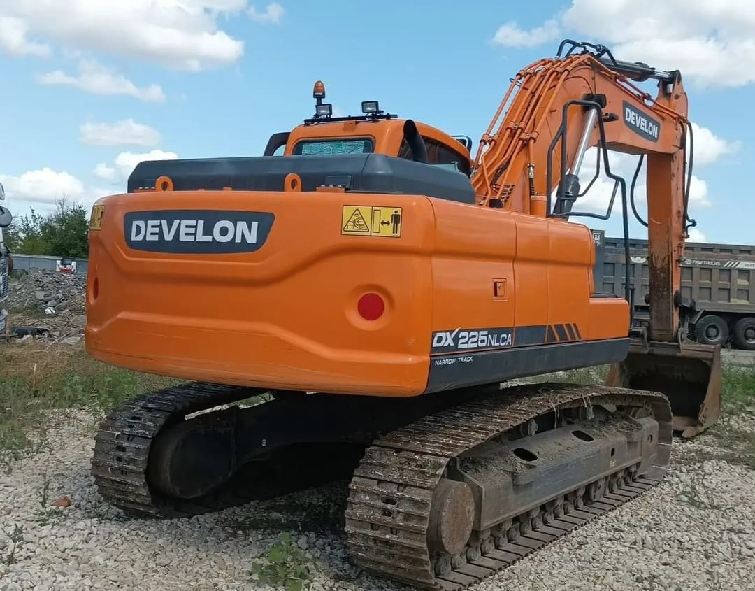 Develon DX225* Экскаватор - 3