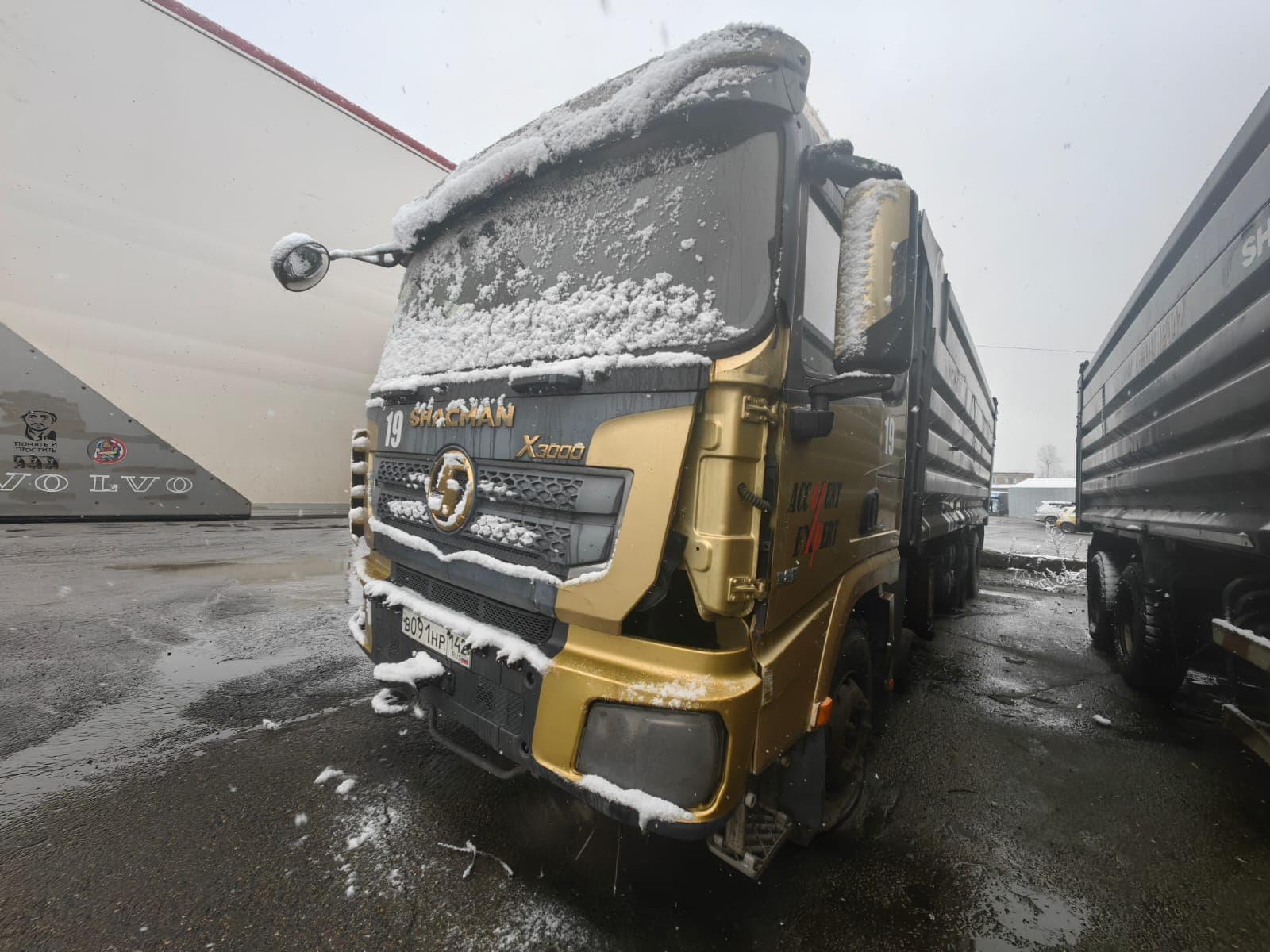 Shacman (Shaanxi) SX* 8x4 Самосвал - 1