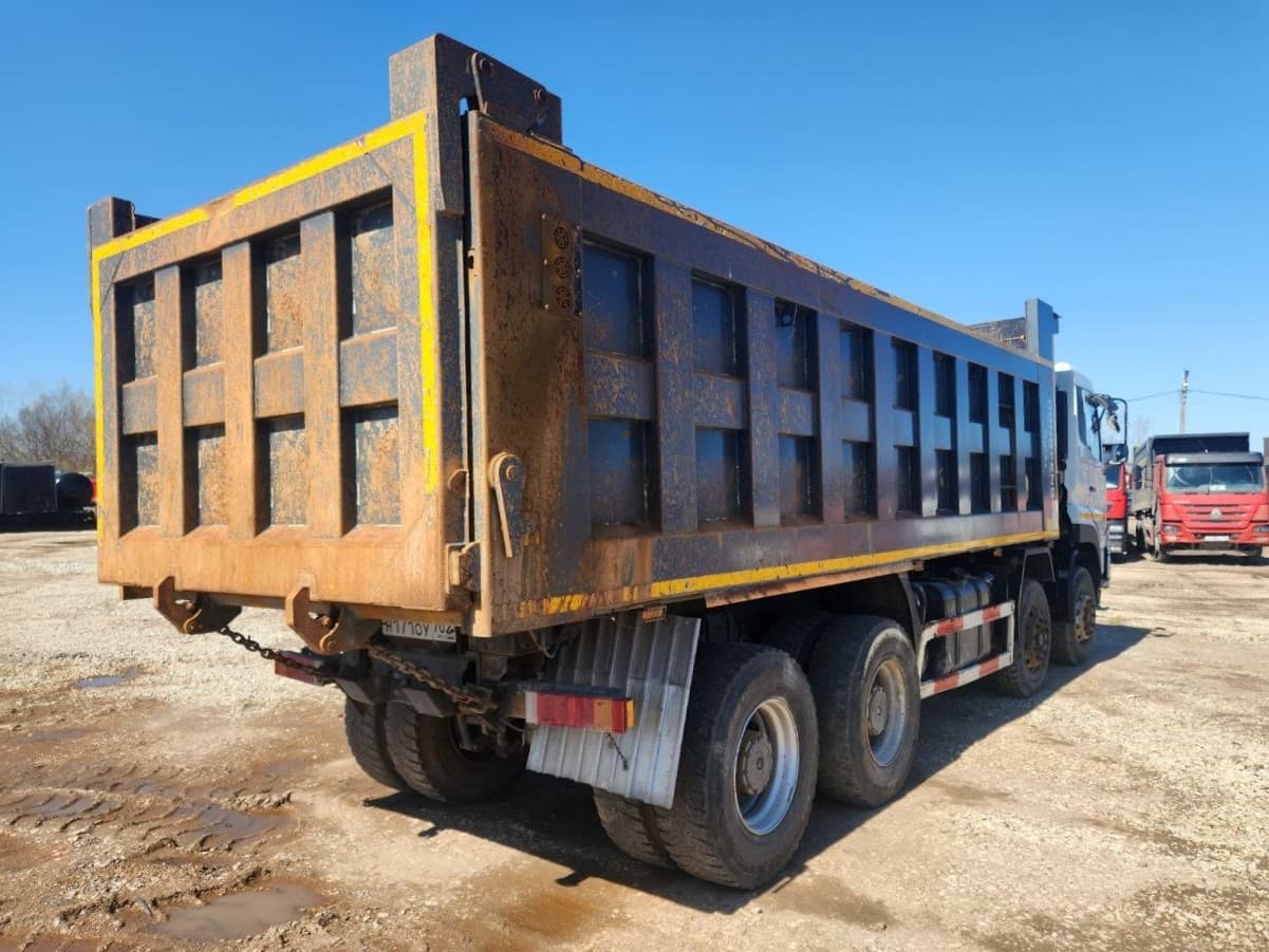 Dongfeng KC 8x4 Самосвал - 3