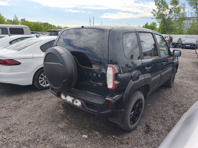 Lada Niva Travel - 2