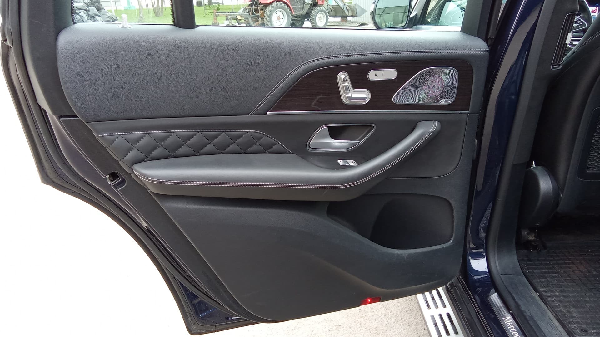 Mercedes-Benz GLS - 8