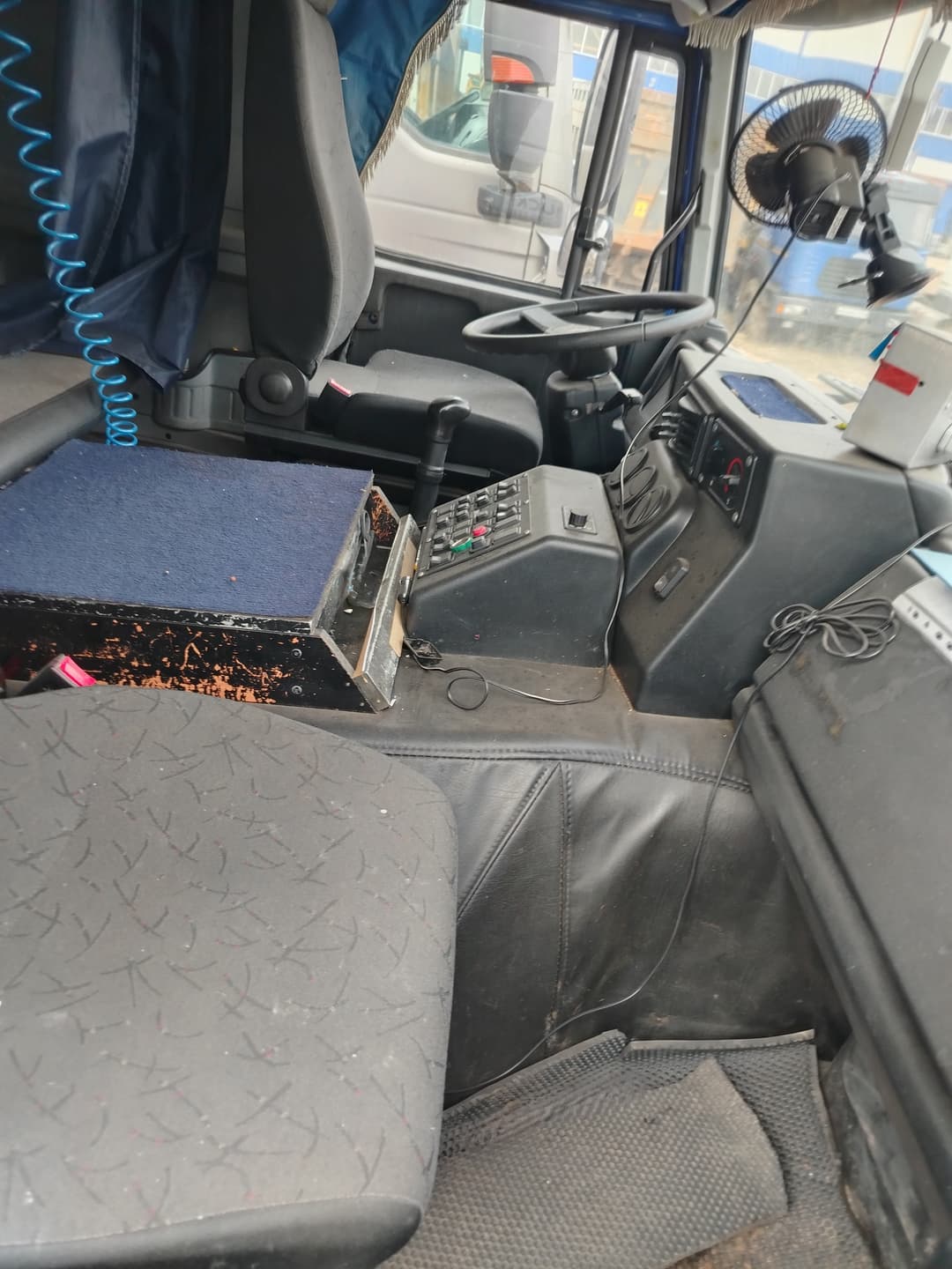 Завод Паровых Установок Юнистим АКОС на шасси Ural 4320 6x6 Установка насосная для кислотной обработки скважин - 5