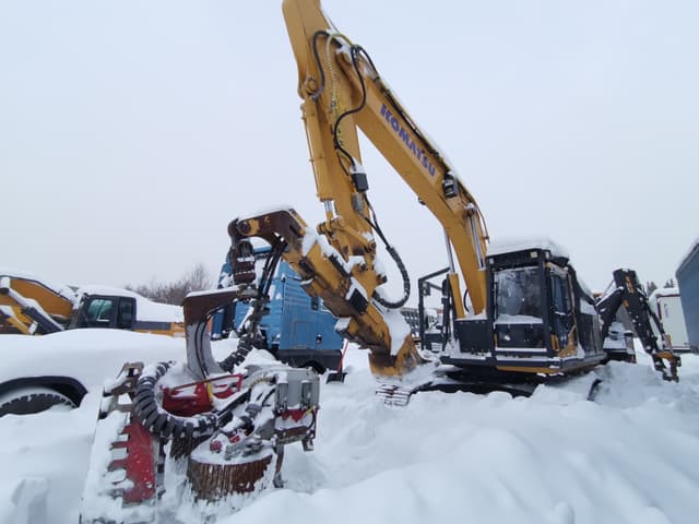 Komatsu PC 220 Экскаватор - 1