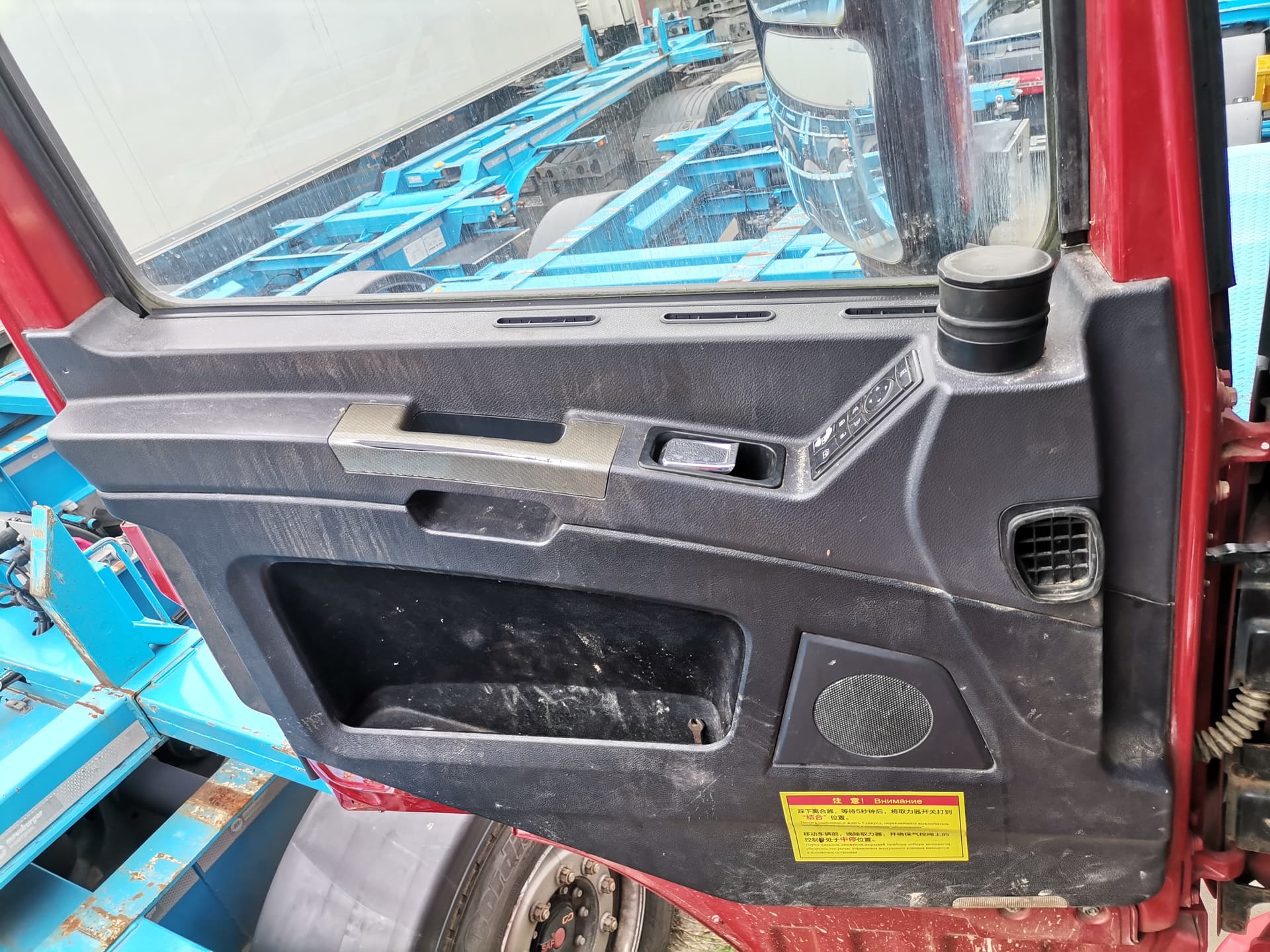 Shacman (Shaanxi) SX331863366 Самосвал  8х4 - 8