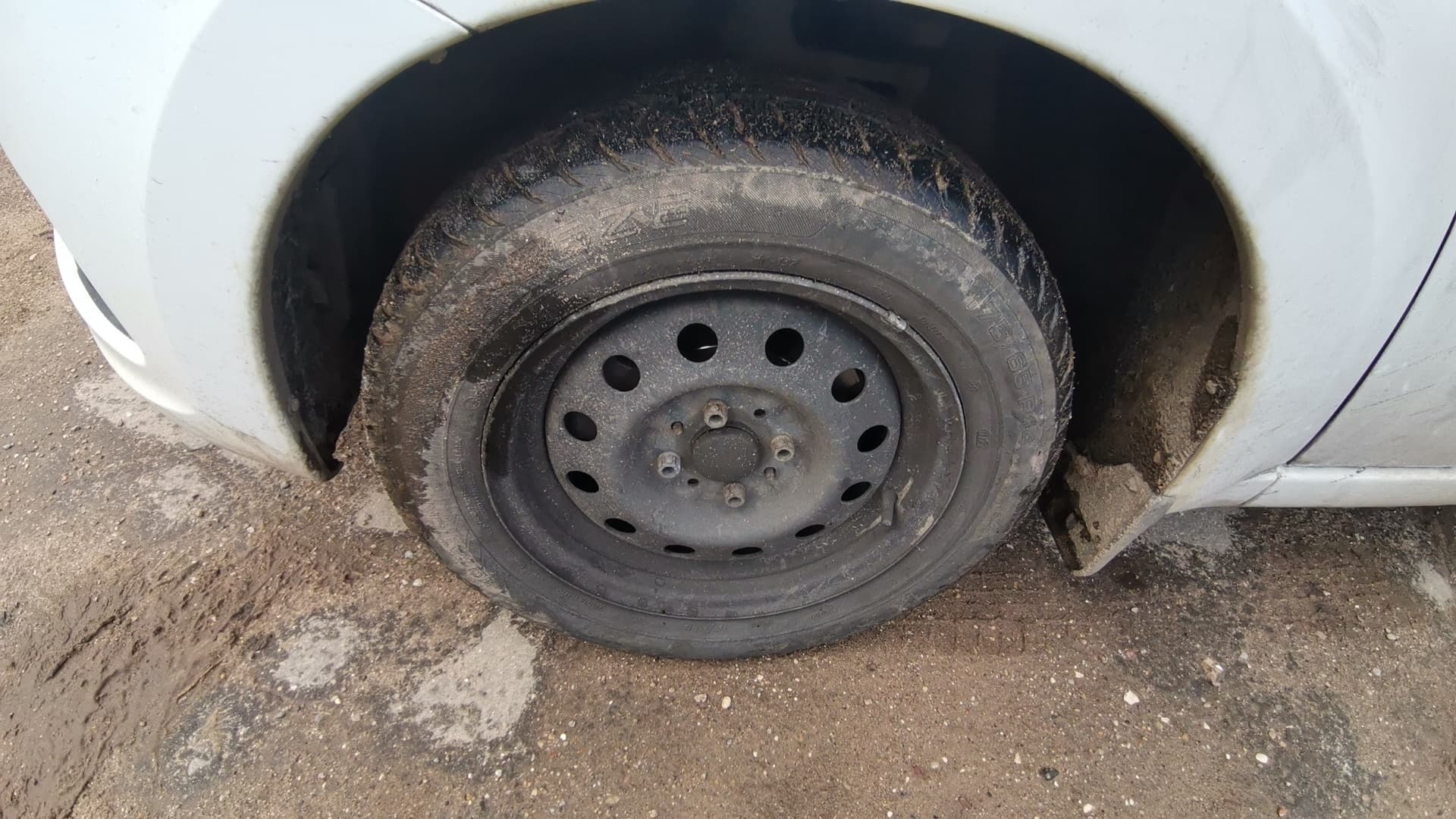 Lada Granta седан - 10