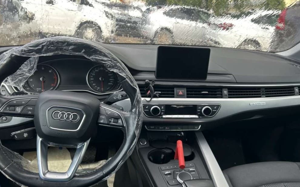Audi A4 - 5